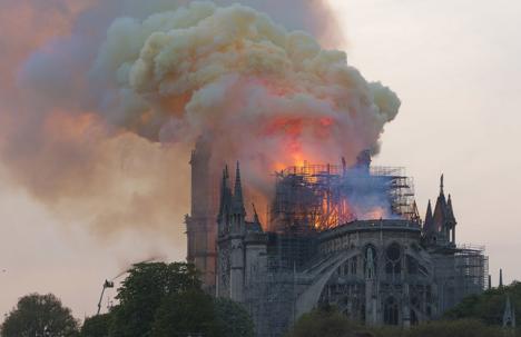 Notre-Dame en feu. © GodefroyParis, 2019, CC BY-SA 4.0