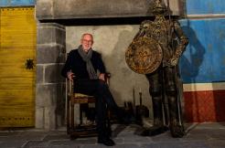 Claude Aguttes dans le château de Tournoël (Puy-de-Dôme), classé monument historique. - Crédit : Christophe Majani d'Inguimbert