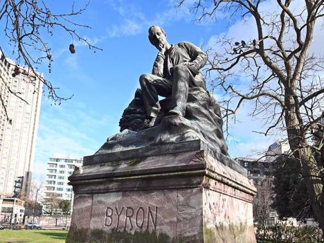 Statue en bronze de lord byron à Hyde Park, Londres 2019 Loco Steve https://www.flickr.com/photos/locosteve/52606105101/