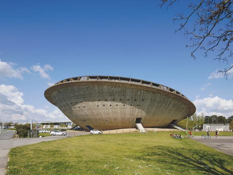 La Soucoupe, Palais des sports de Saint-Nazaire ouvert en 1970. © Pascal Lemaître