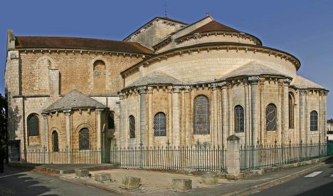 Eglise Saint-Hilaire de Poitiers. © Gerd Eichmann, 2017, CC BY-SA 4.0 Eglise Saint Hilaire de Poitiers. © Gerd Eichmann, 2017, CC BY-SA 4.0