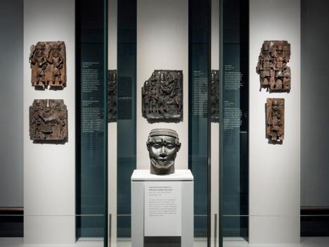 Galerie consacrée au royaume du Bénin au Musée des beaux-arts de Boston. © MFA Boston