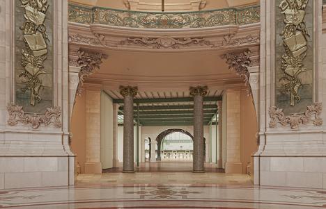 Espace reliant la nef du Grand Palais au Palais d’Antin qui abrite le Palais de la découverte © Chatillon Architectes