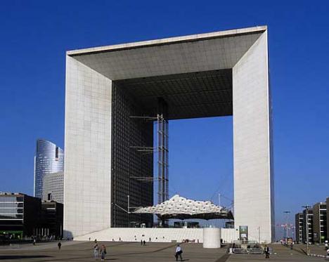 La Grande Arche de la D fense en plein lifting rouvre son balcon